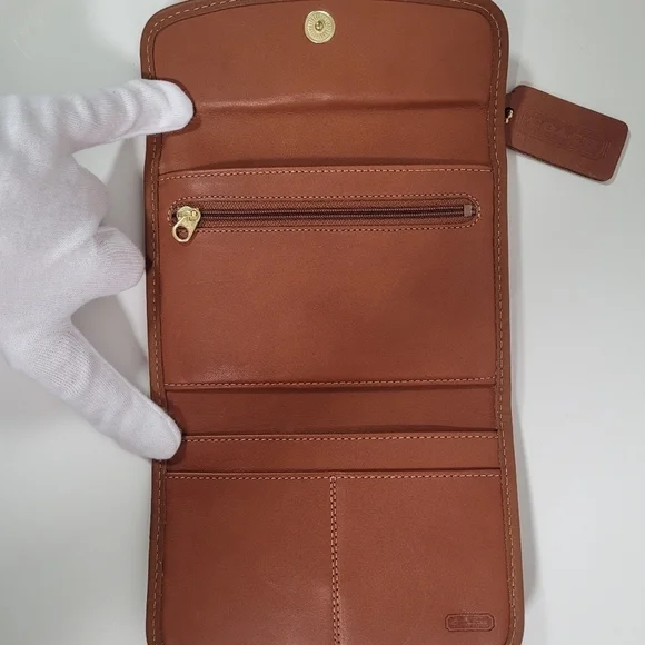 NWOT, Vintage Coach Swing Wallet #4843 - Picture 2 of 8